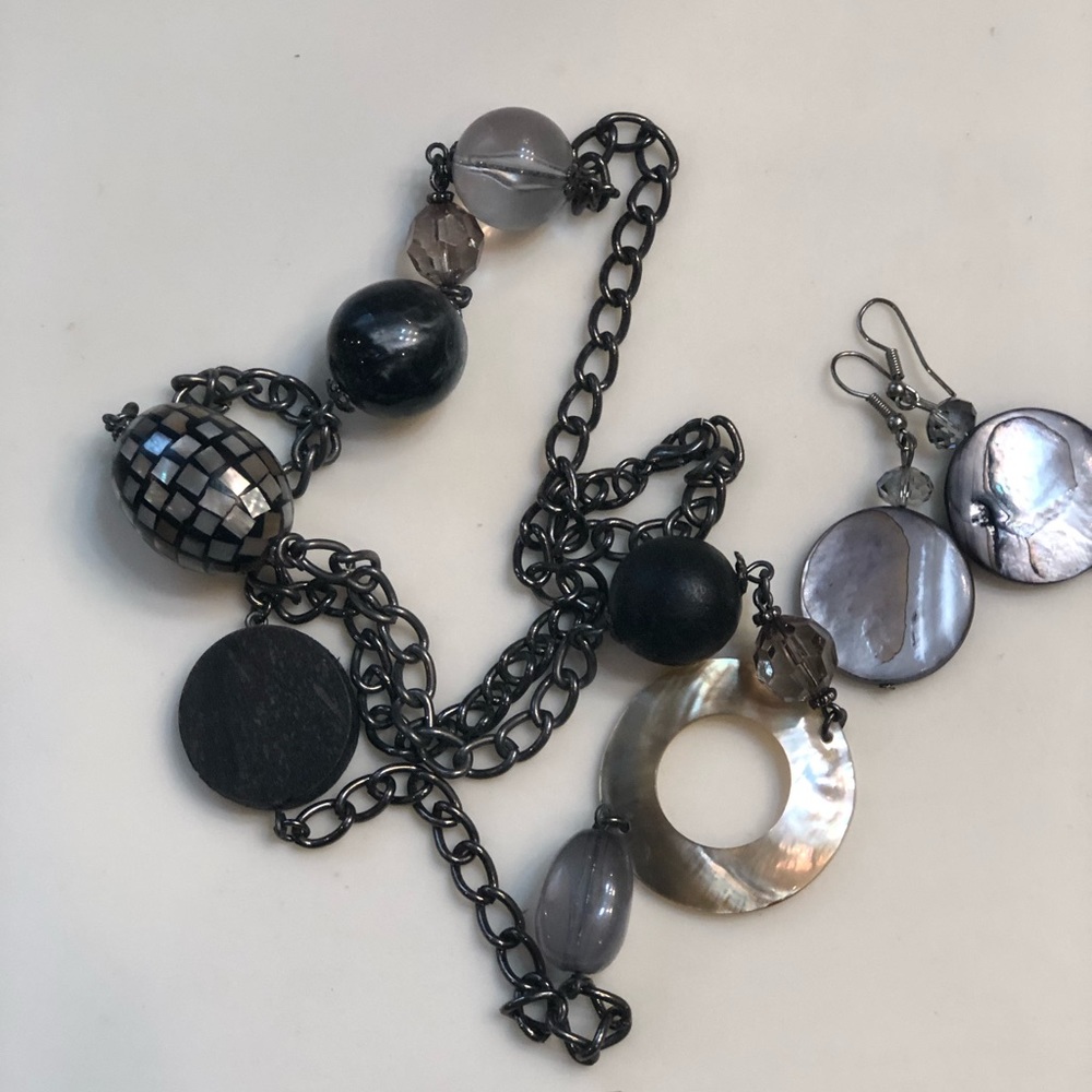 Shell necklace - Picture 6 of 8